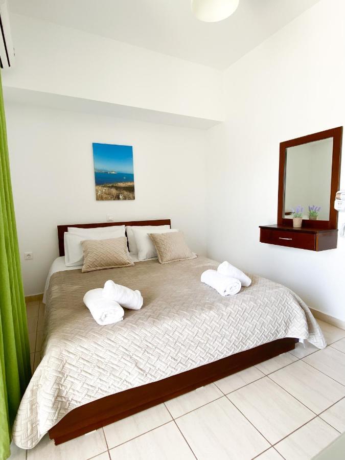 Acta'S Rooms Himarë Exterior foto